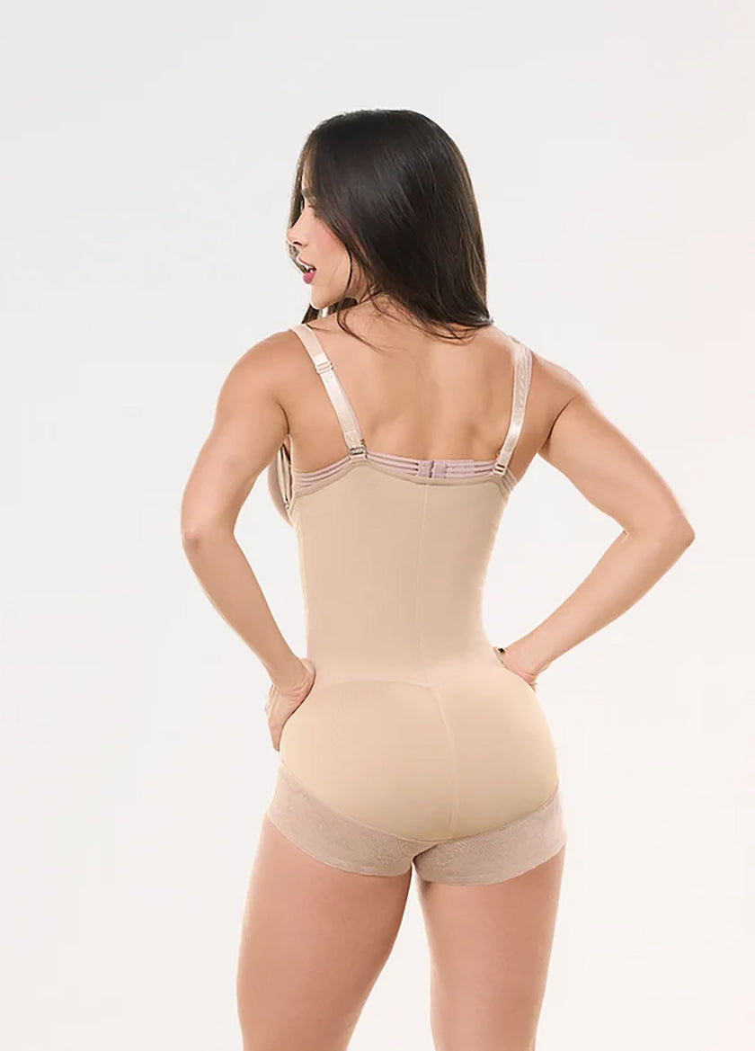 ÉVORAUK London Magnolia strapless Colombian shapewear with lace finish